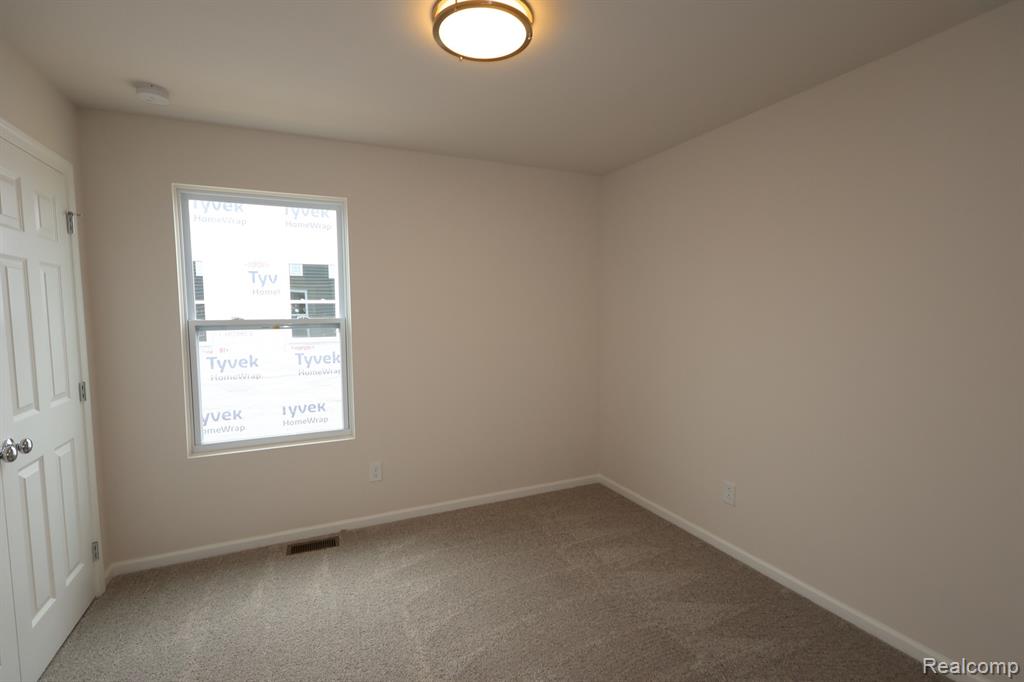 642 Harvest Way, Chelsea, MI 48118 — Photo 10