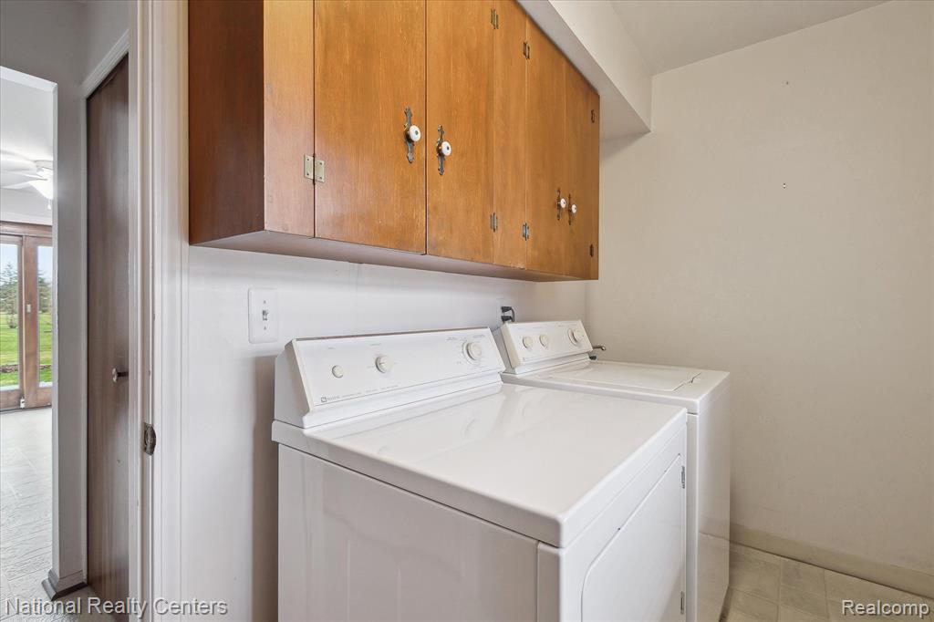 41250 Appleby Court, Northville, MI 48168 — Photo 39