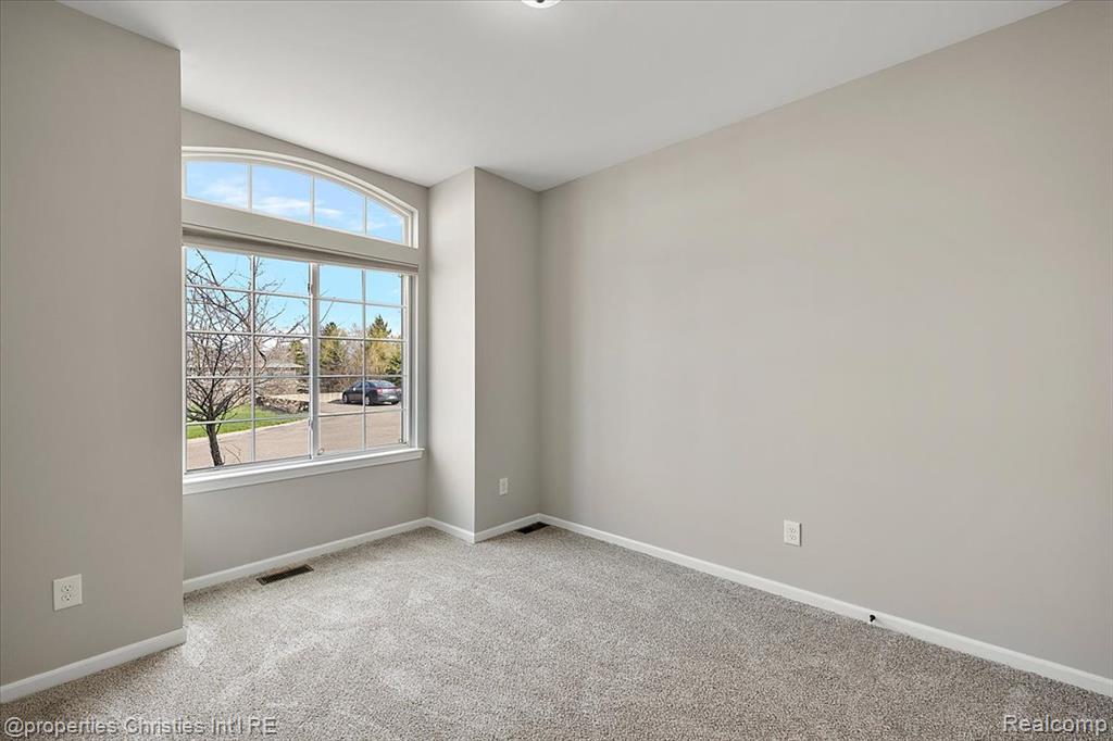 6510 Leigh Hollow Road, West Bloomfield, MI — Photo 26