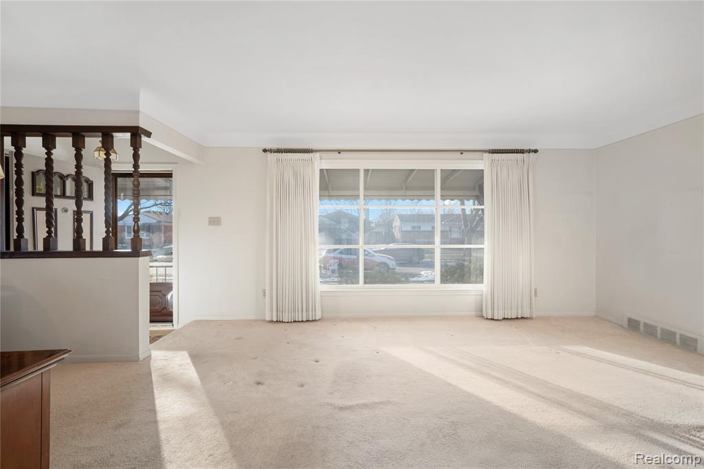 8711 Jackson Street, Taylor, MI 48180 — Photo 2