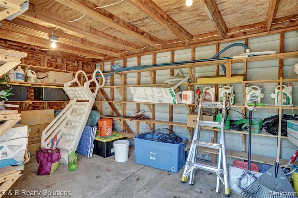 6229 Cold Spring Trail, Grand Blanc, MI 48439 — Photo 35