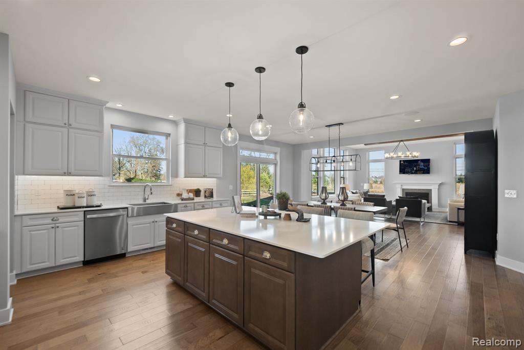 57639 PENINSULA, South Lyon, MI 48178 — Photo 46
