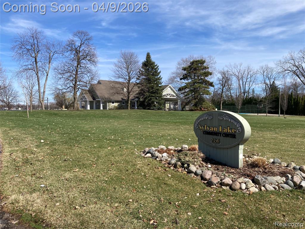 2375 Avondale Street W, Keego Harbor, MI 48320 — Photo 32