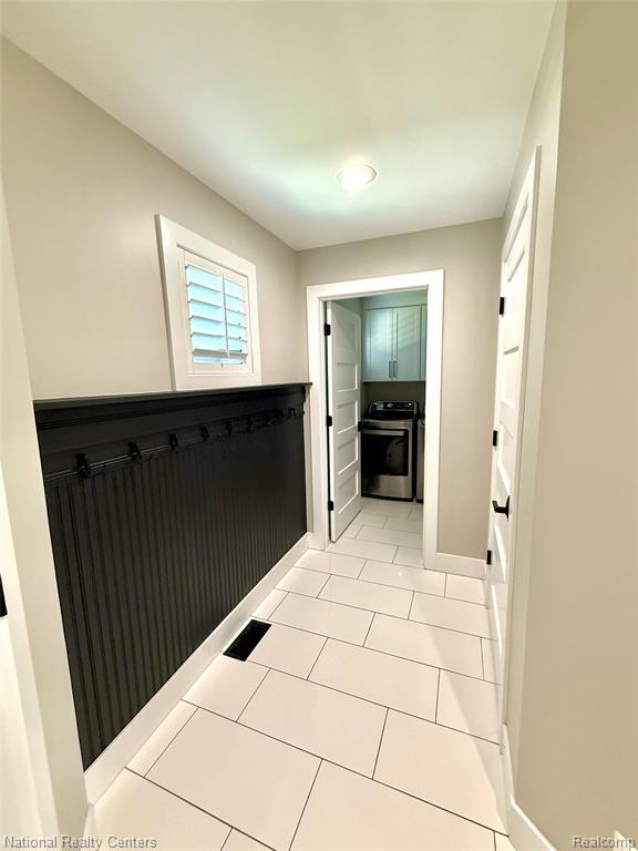 7050 Lake Shannon Court, Fenton, MI 48430 — Photo 29