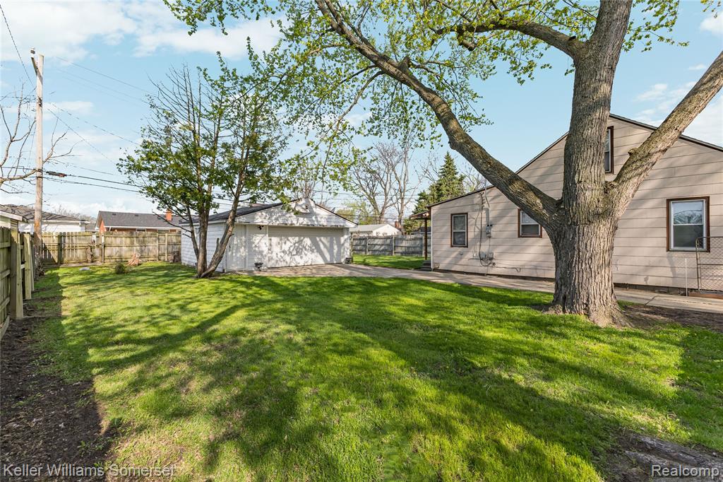 6501 Heyden Street, Dearborn Heights, MI 48127 — Photo 16