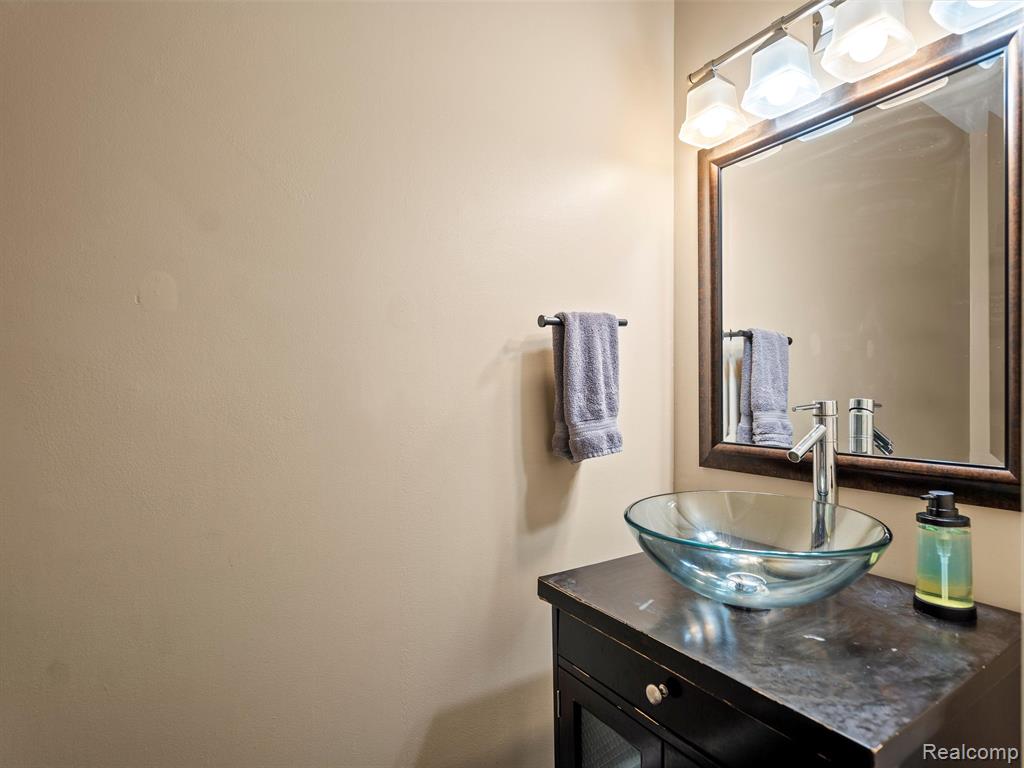 8319 PAMELA Street, Shelby, MI 48316 — Photo 19