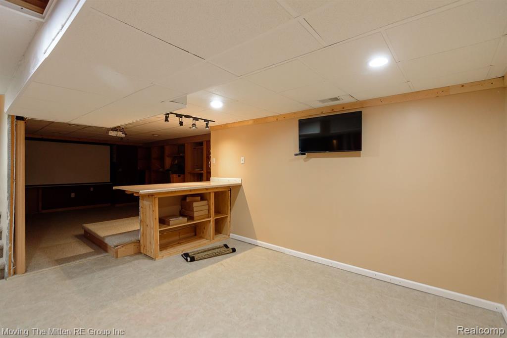 9084 W WALDEN Drive, Van Buren, MI 48111 — Photo 44