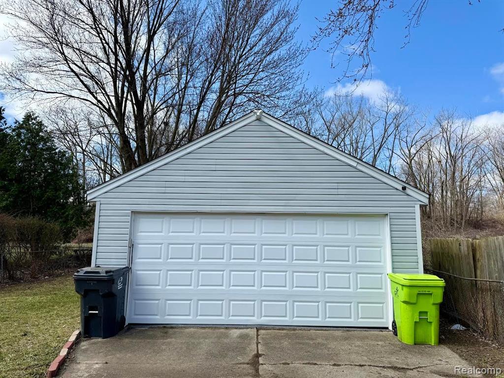 61 COURT Street, Pontiac, MI 48342 — Photo 42