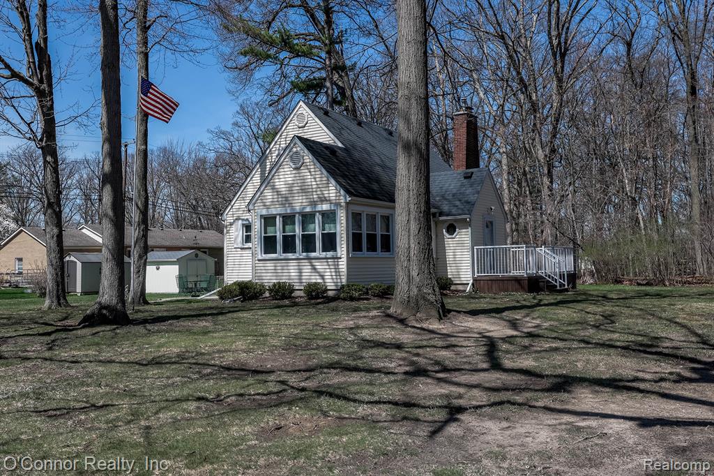 1112 17th Street, Marysville, MI 48040 — Photo 23