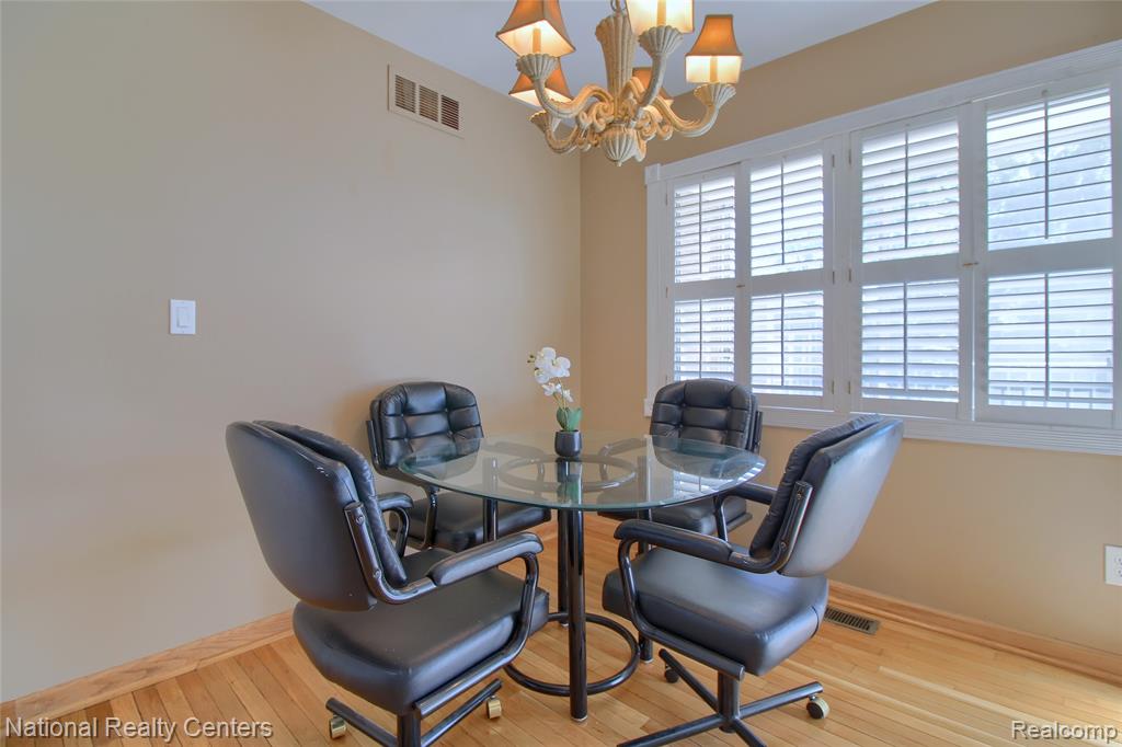 16547 Middlebelt Road, 6, Livonia, MI 48154 — Photo 16