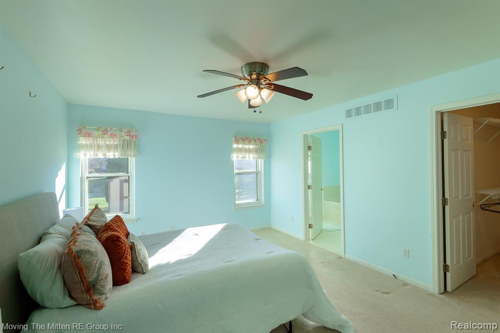 47663 Belmont Drive, Belleville, MI 48111 — Photo 17