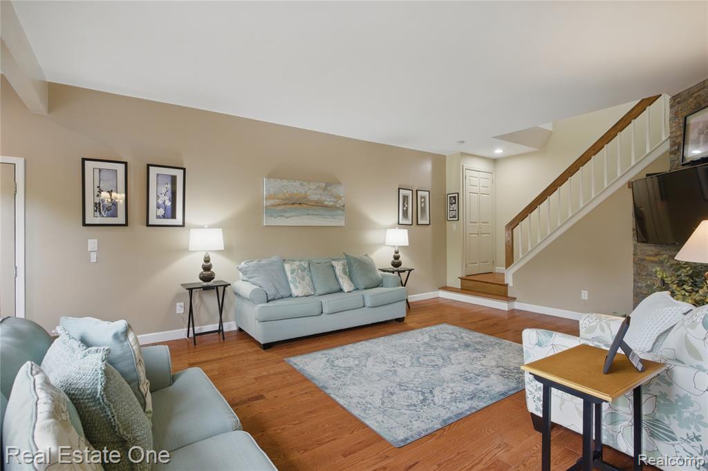 29494 BEAU Ridge, 2, Farmington Hills, MI 48331 — Photo 6
