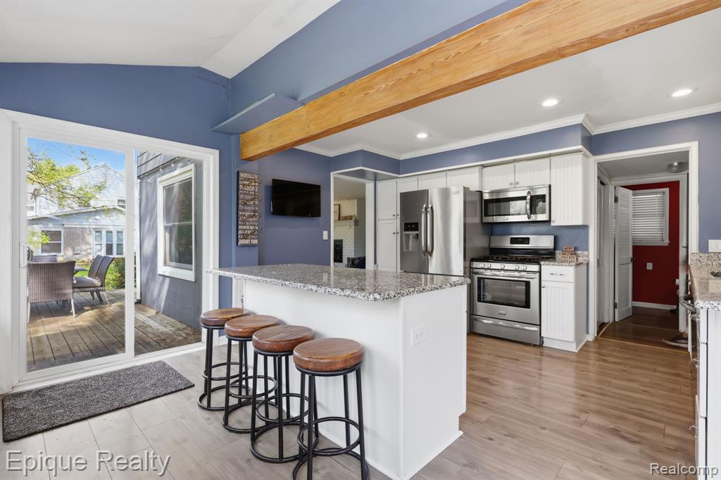 7441 Honeysuckle Road, West Bloomfield, MI 48324 — Photo 15