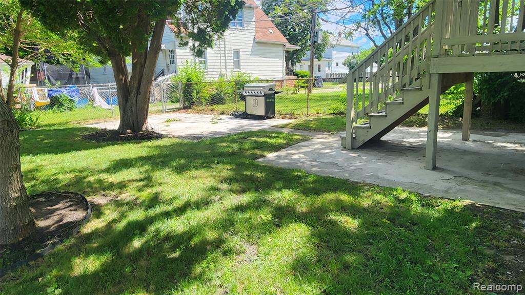 876 Vinewood Street, Wyandotte, MI 48192 — Photo 41