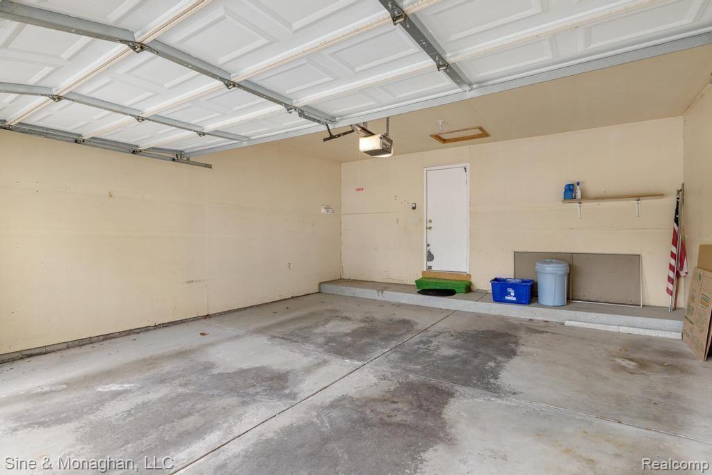 43389 RIVERBEND Boulevard, Clinton Twp, MI 48038 — Photo 35