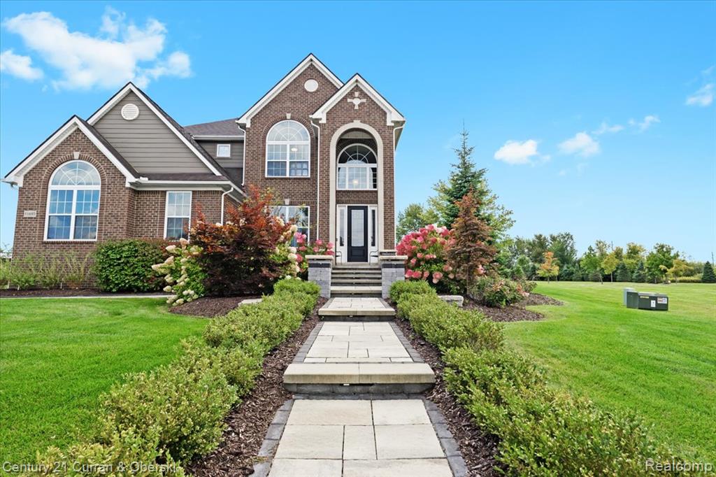 51693 Turnburry Drive, South Lyon, MI 48178 — Photo 2