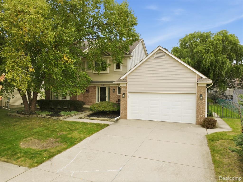 22419 Streamside Drive, Macomb, MI 48044