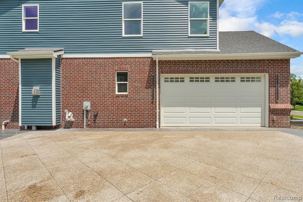 23594 Crescent Ridge Drive, New Boston, MI 48164 — Photo 41
