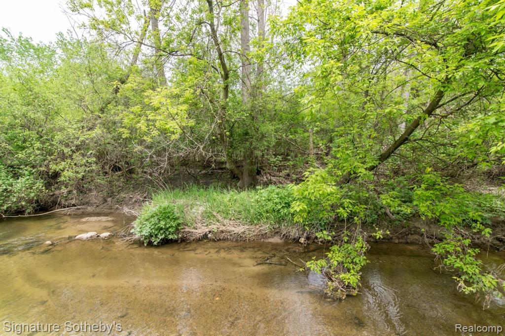 6279 WALKER Court, Troy, MI 48085 — Photo 59