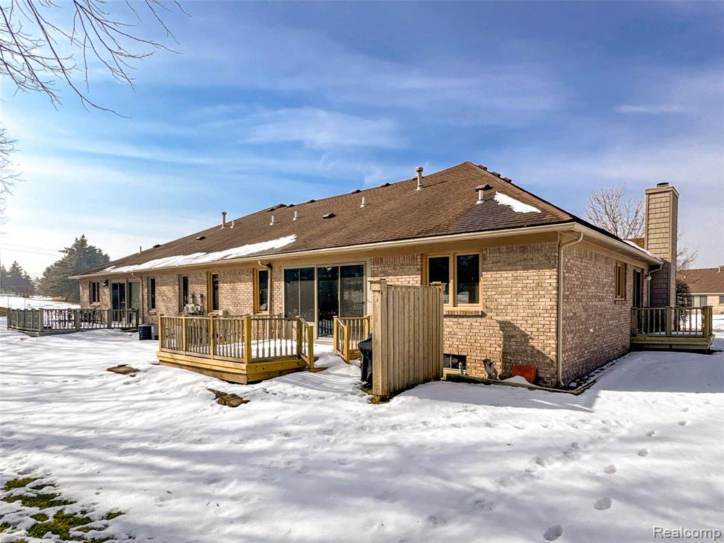 47140 Hunters Chase Drive, Macomb, MI 48042 — Photo 32