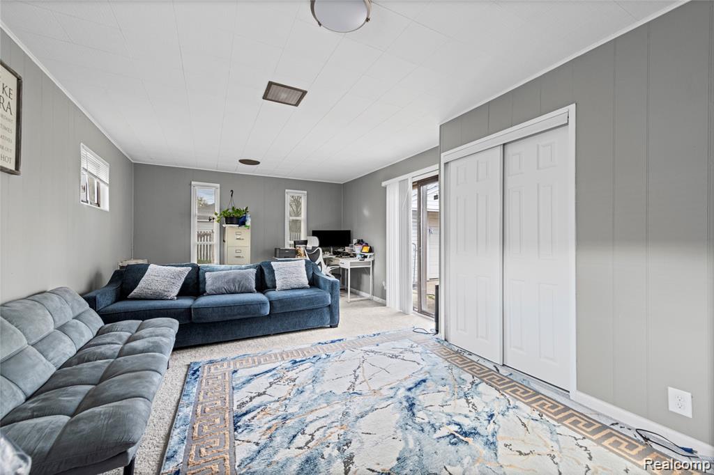 8153 Dale, Center Line, MI 48015 — Photo 5