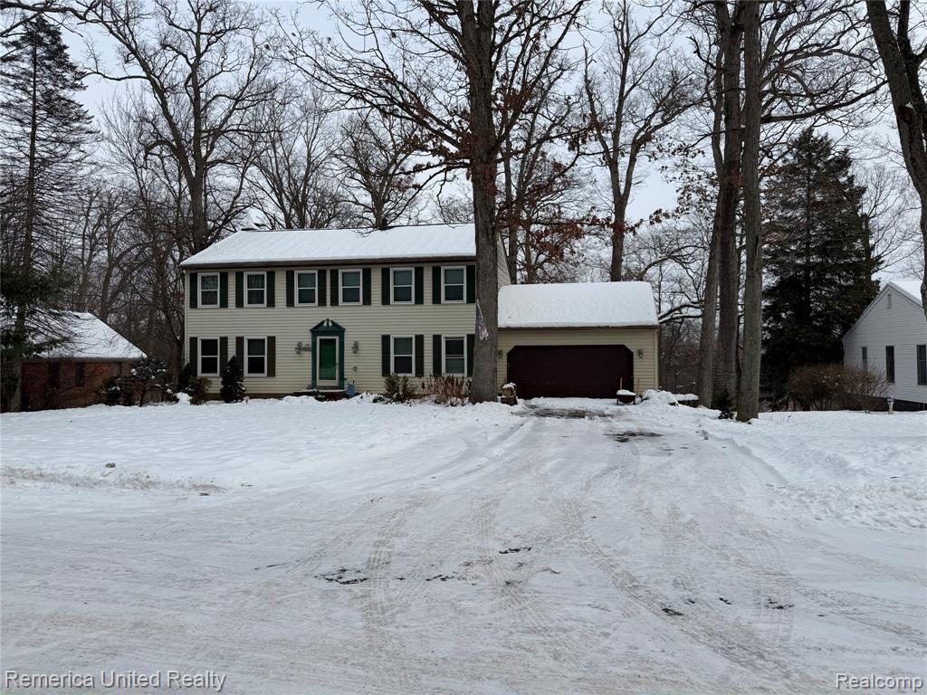 4781 Canyon Oaks Drive, Brighton, MI 48114 — Photo 2