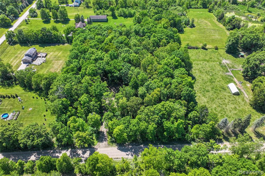 3075 Crandall Road, Howell, MI 48855