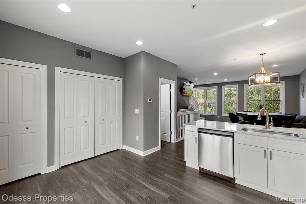 527 Lewis Street, Birmingham, MI 48009 — Photo 19