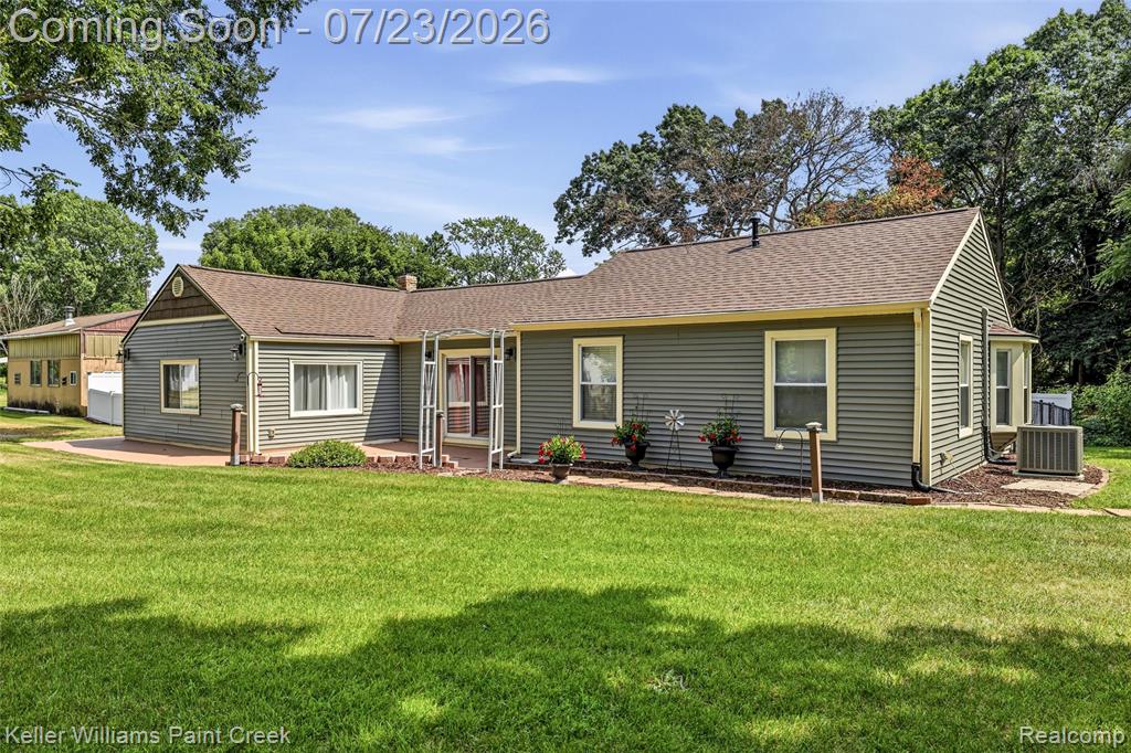 423 East Road, Holly, MI 48442 — Photo 46
