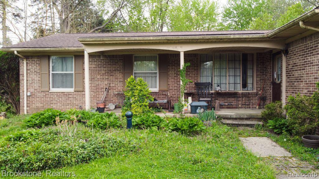 41749 HILLVIEW Drive, Sterling Heights, MI 48314 — Photo 6