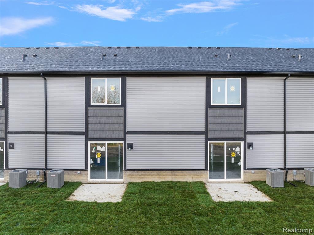 51394 Tides Drive, Chesterfield, MI — Photo 32