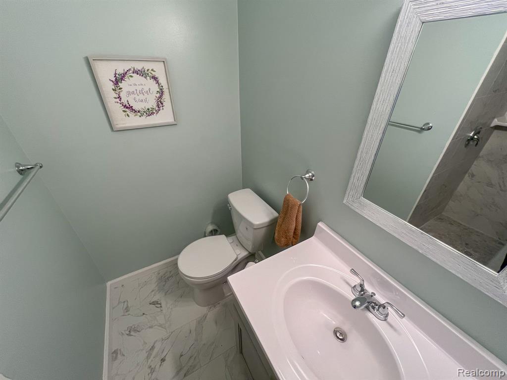 7370 WOODVIEW Street, 1, Westland, MI — Photo 5