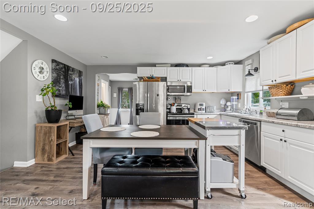 6237 E Atherton Road, Burton, MI 48519 — Photo 9