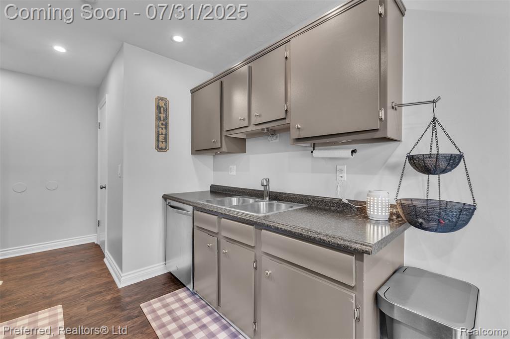 725 Eastwind Drive, Canton, MI 48188 — Photo 17
