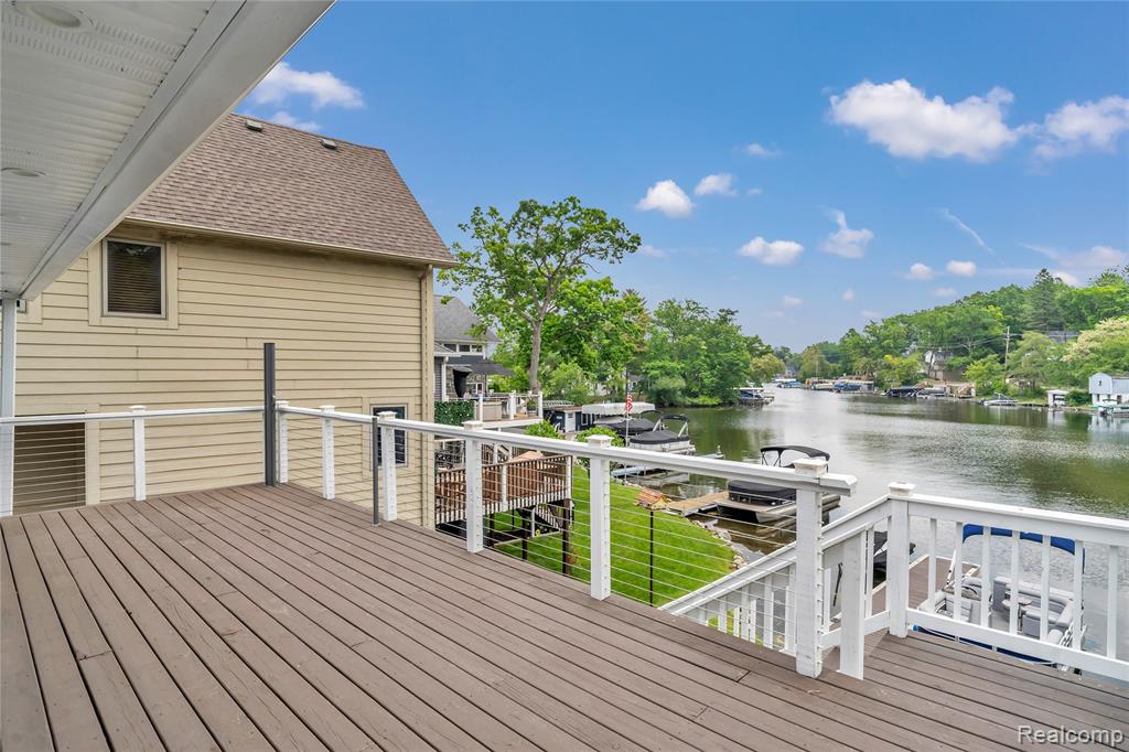533 Bellevue Avenue, Lake Orion, MI 48362 — Photo 12