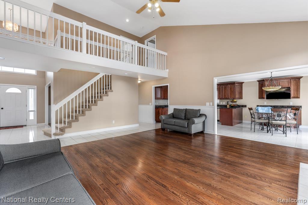 51569 PINEWOOD Drive, Macomb, MI 48042 — Photo 11