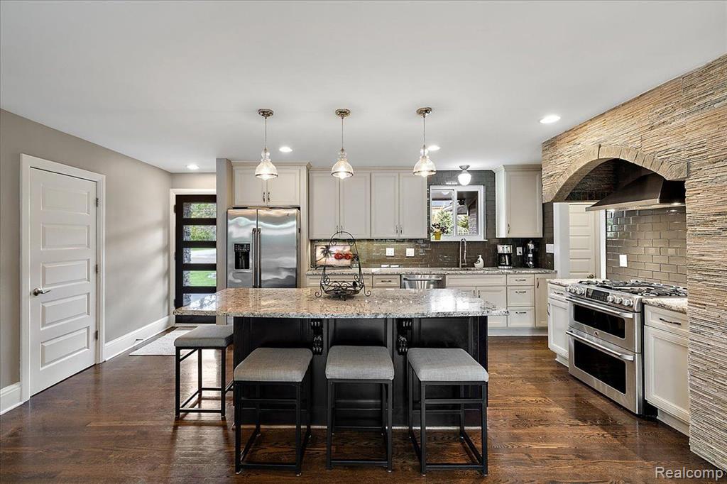 80 MAYWOOD Avenue, Bloomfield Hills, MI 48304 — Photo 5