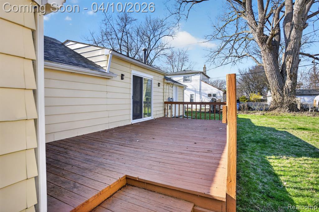 27352 Townley Street, Madison Heights, MI 48071 — Photo 33