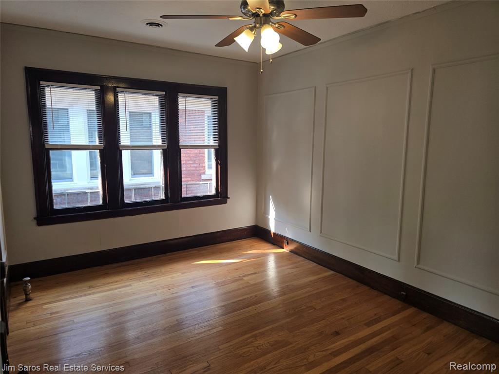 910 Beaconsfield 2N Avenue, Grosse Pointe, MI 48230 — Photo 2
