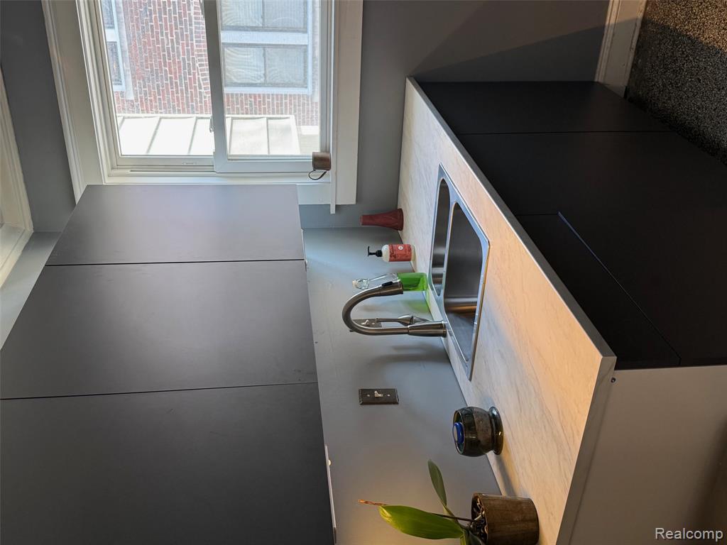 520 E 11 Mile Road, Royal Oak, MI 48067 — Photo 14