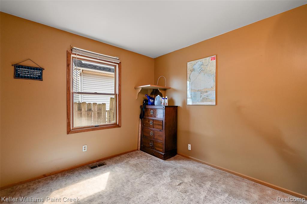 436 Orchard Street, Wyandotte, MI 48192 — Photo 18