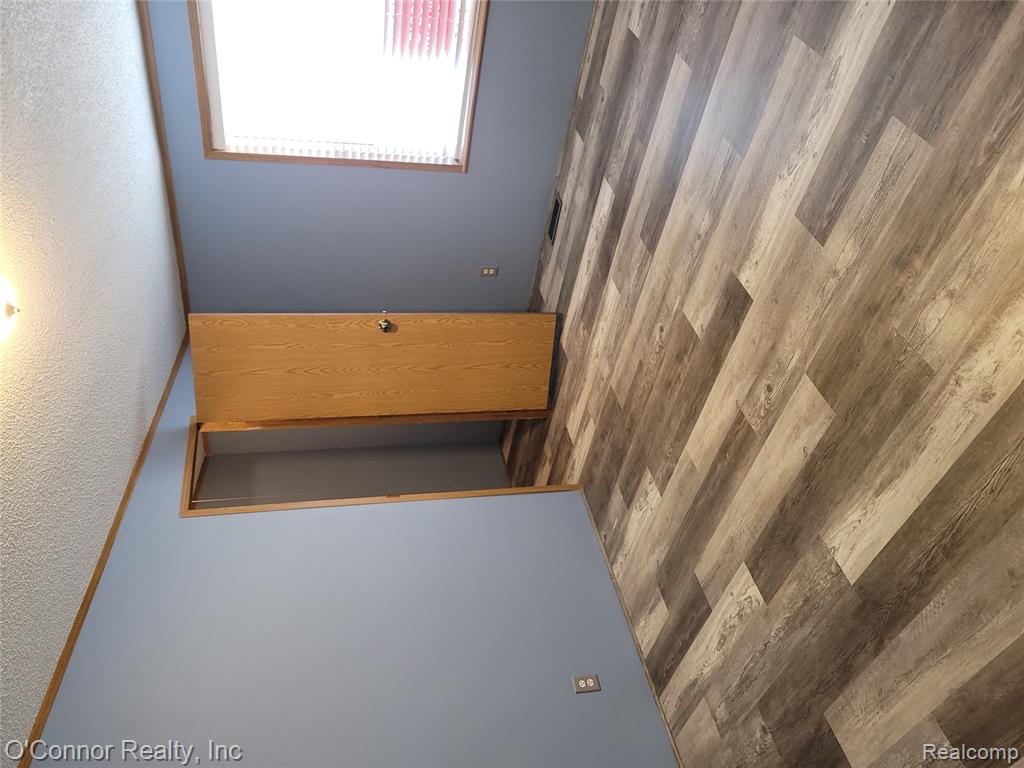 521 Bush Lake Lane, MI — Photo 13