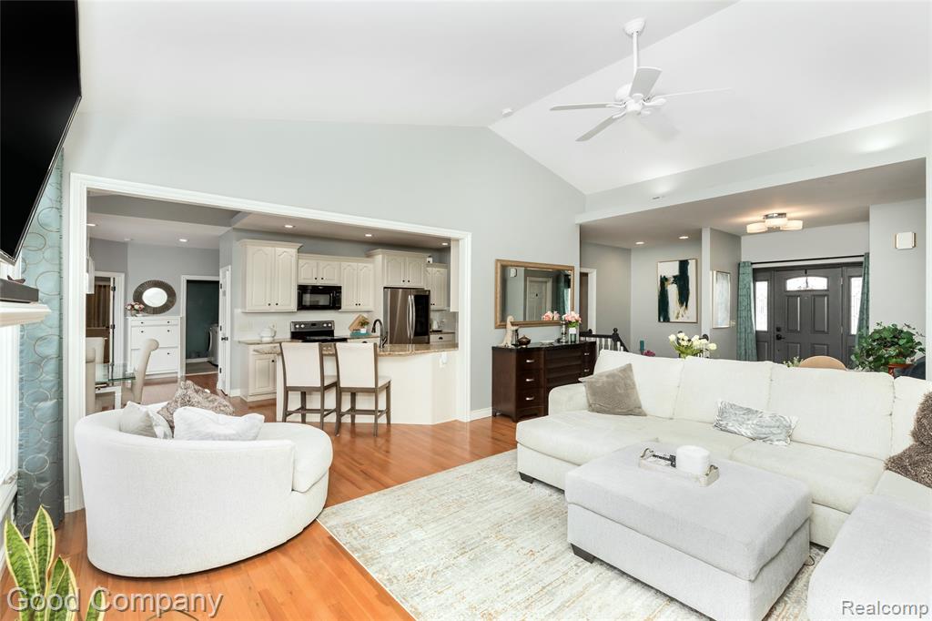 7526 Summer Breeze Trail, Howell, MI 48843 — Photo 7