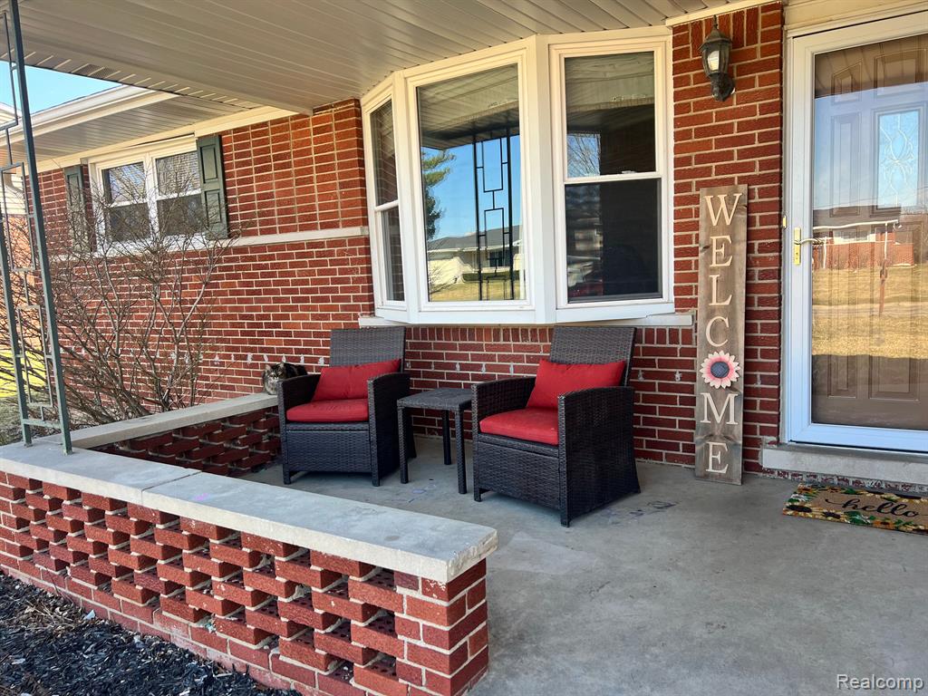5345 FERN Avenue, Grand Blanc, MI 48439 — Photo 2