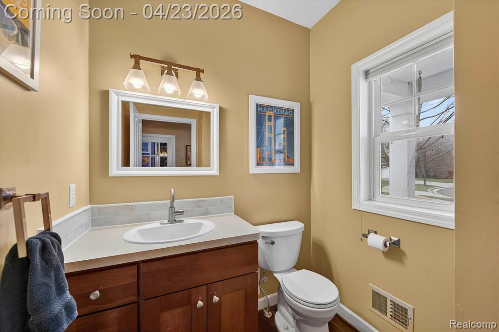 1215 Riverside Street, Milford, MI 48381 — Photo 23