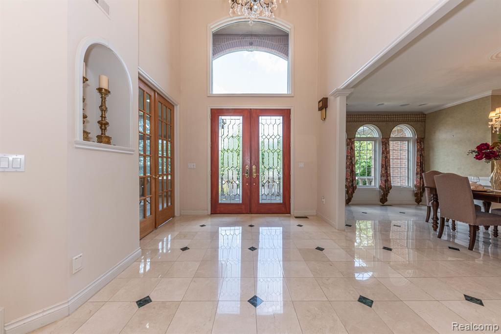5003 HICKORY POINTE Drive, Orchard Lake Village, MI 48323 — Photo 5