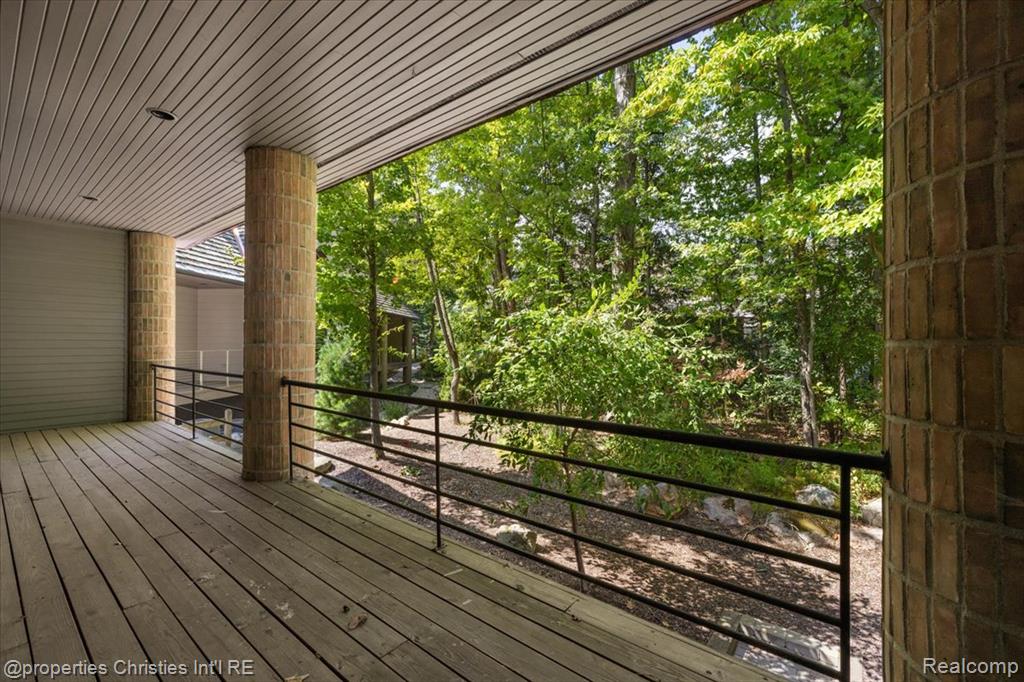 40 Scenic Oaks Drive N, Bloomfield Hills, MI 48304 — Photo 69
