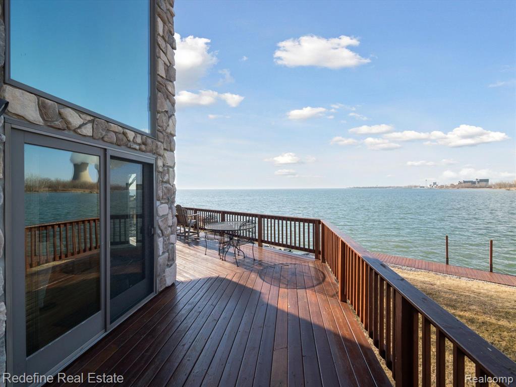 6730 Lakeshore Drive, Newport, MI 48166 — Photo 7