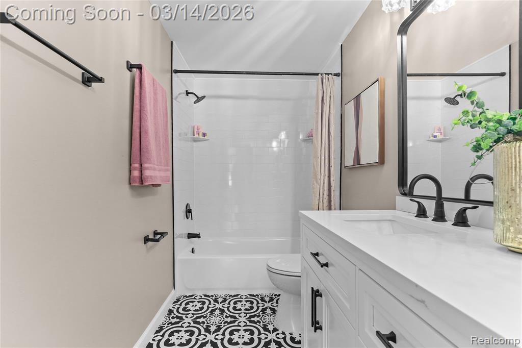1082 Rue Deauville Boulevard, Ypsilanti, MI 48198 — Photo 13