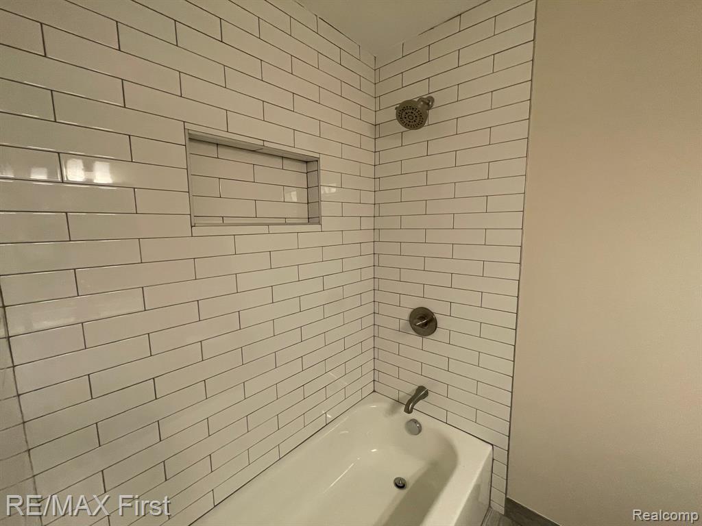 8236 Margaret Street, Taylor, MI 48180 — Photo 11
